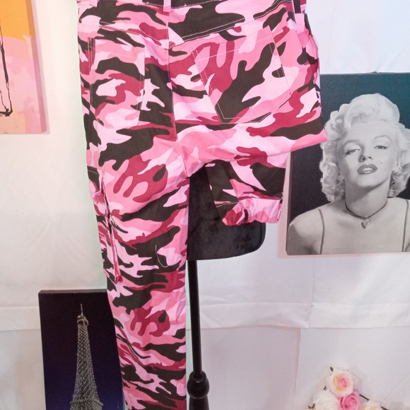 Canvas pink camo pants - Picture 1 of 6